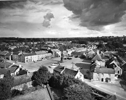 Helmsley market place and surrounding countryside in an aerial view from 1958.