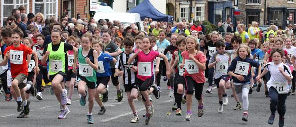 Runners in the one mile race at Kirkbymoorside