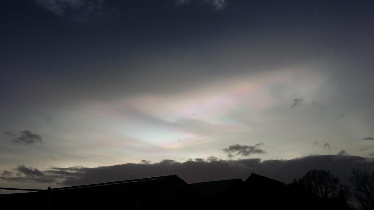 Mell Jeffery's picture of nacreous clouds over Norton