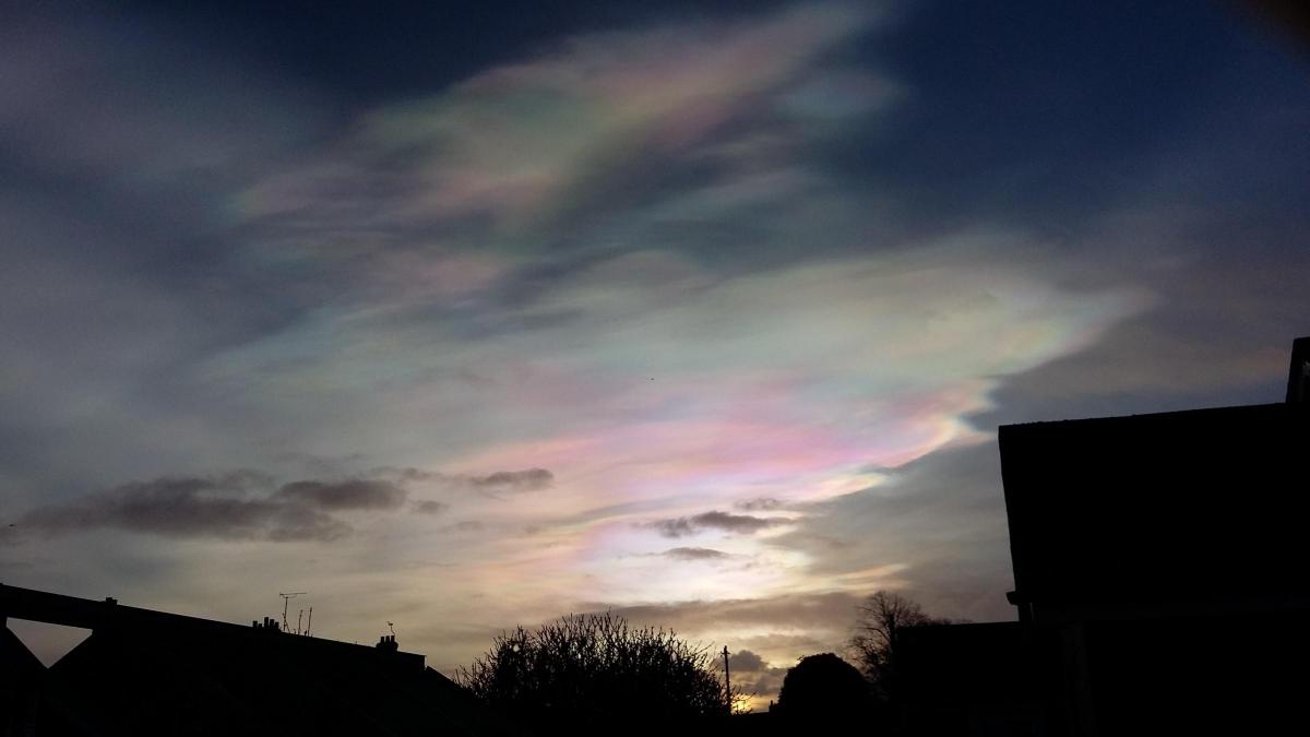 Mell Jeffery's picture of nacreous clouds over Norton