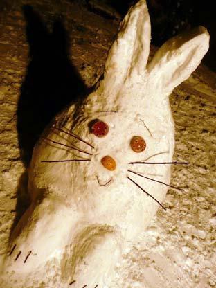 Rabbit snow sculpture by Sue Gabbatiss.