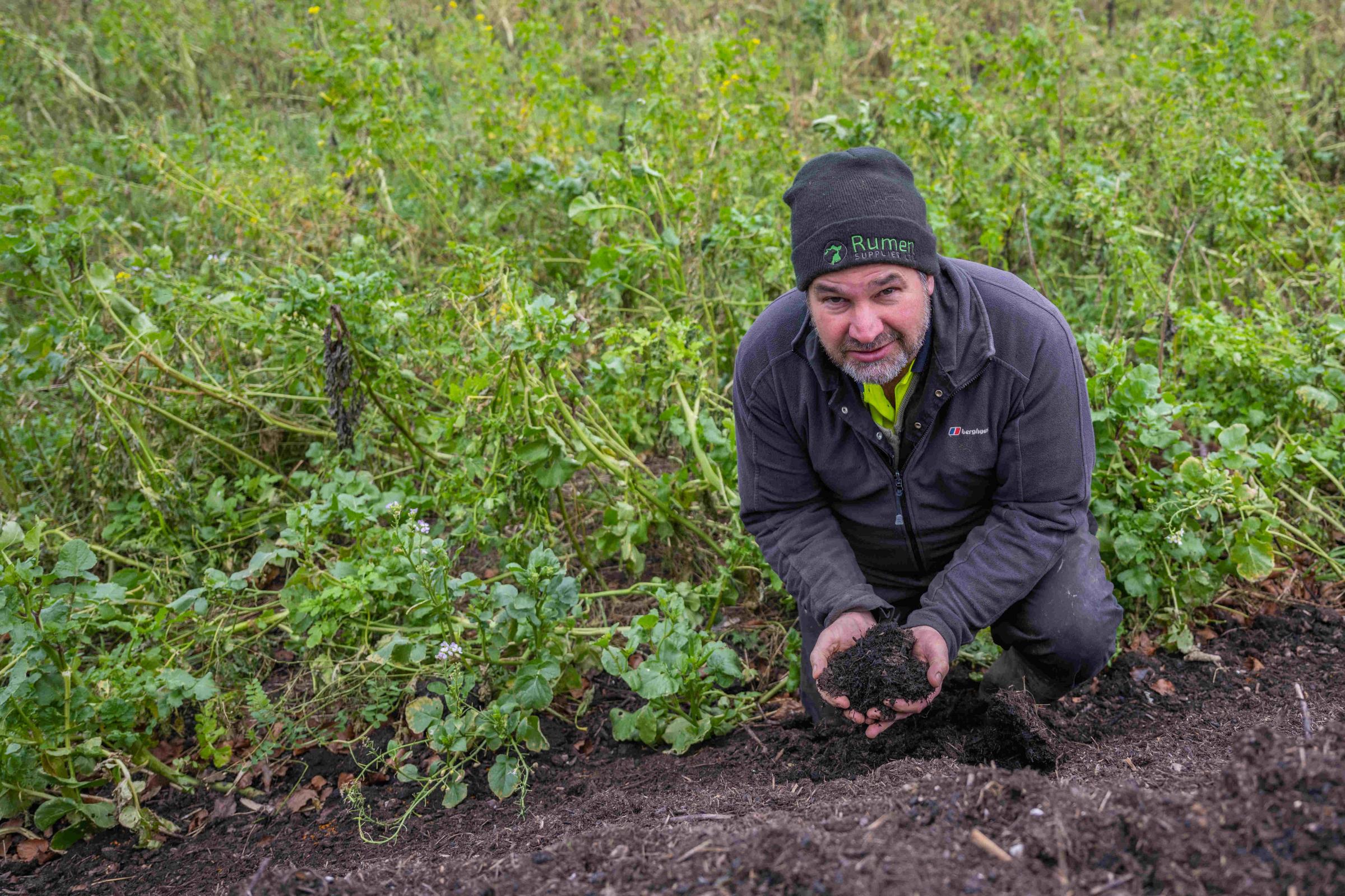 Farmer secures funds to develop new cover crops guide - Vimarsana News