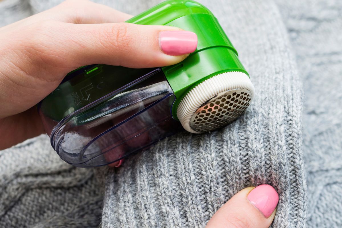 How do I stop my knitwear from bobbling? How to remove them - Vimarsana News
