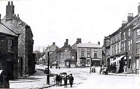 Kirkbymoorside Market Place in 1910. Picture courtesy of Jim Rivis.
