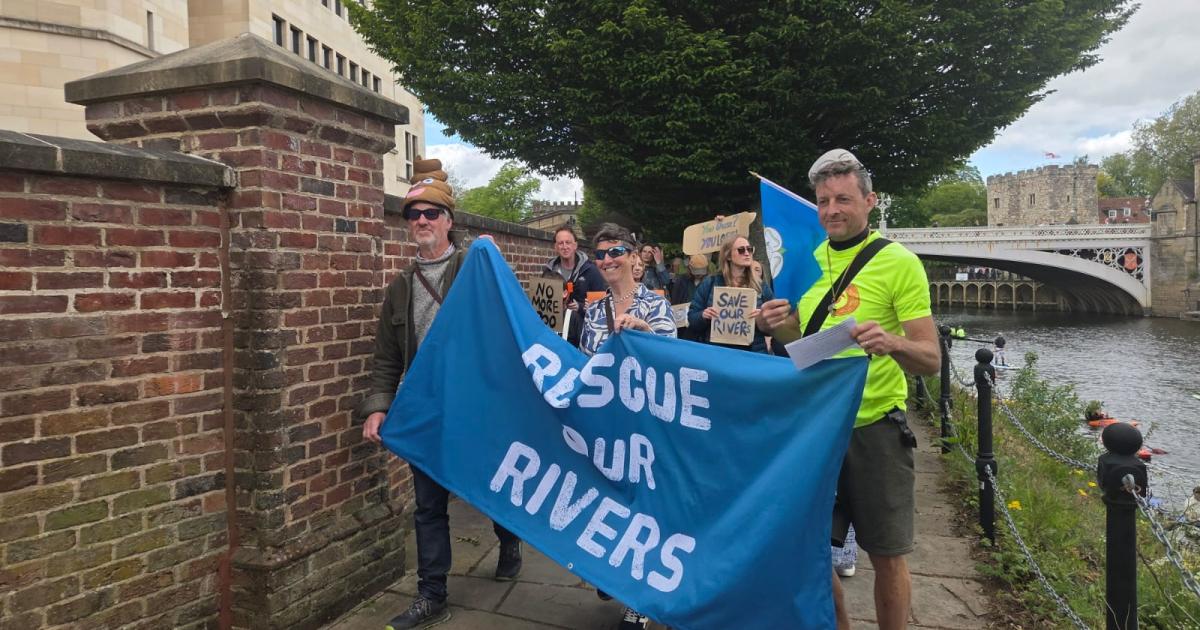 Campaigners compare River Ouse to 'open sewer' in meeting with Yorkshire Water