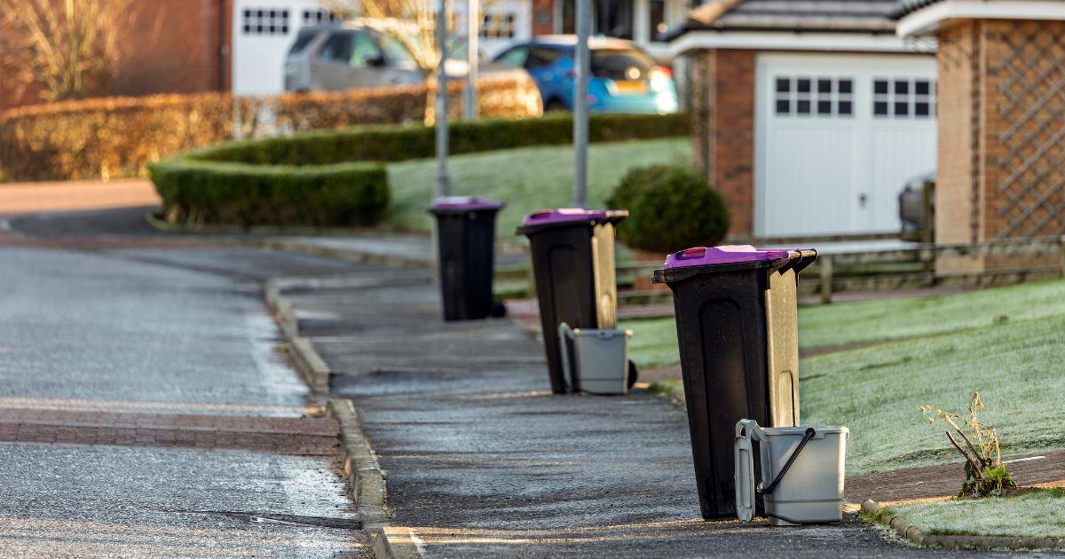 Binman warns Brits they cannot put common item in recycling or it will be refused