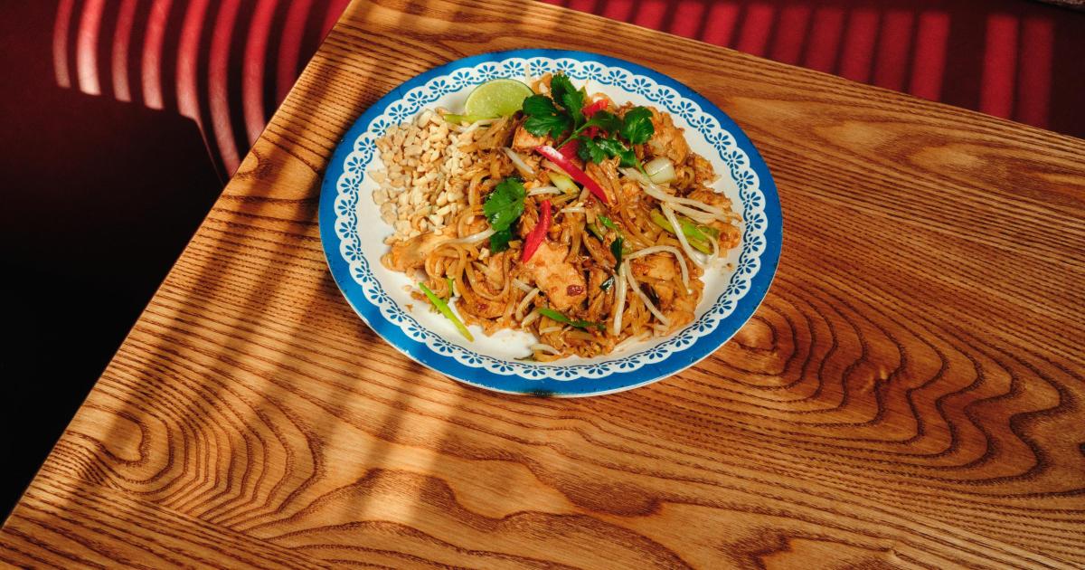 Restaurant gives away free Pad Thai to students after GCSE and A-Level results